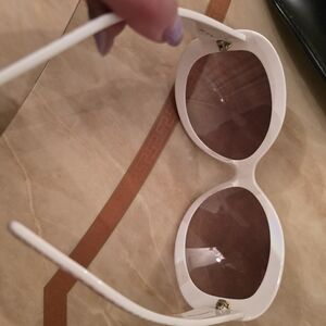 Fendi Womeb Stylish White Sunglasses